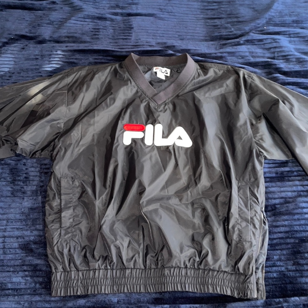 Vintage FILA- V neck crew rain lightweight pull over with side zip adjus.